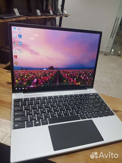 Компактный Ноутбук Irbis для работы 4 ядра с SSD