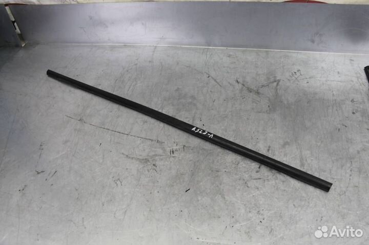 Молдинг стекла задней левой двери Nissan Pathfin