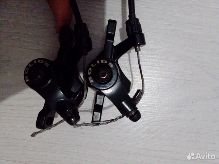 Тормоз механический