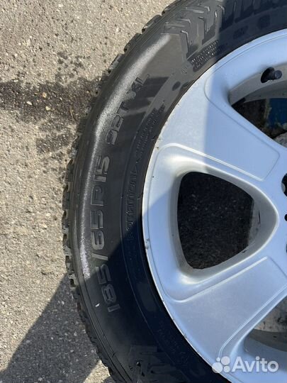 Nokian Tyres Hakkapeliitta 8 185/65 R15