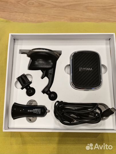 Автомобильное зарядное устройство Pitaka