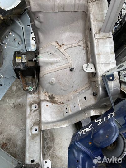 Лонжерон правый и левый на Хендай Туксон 3