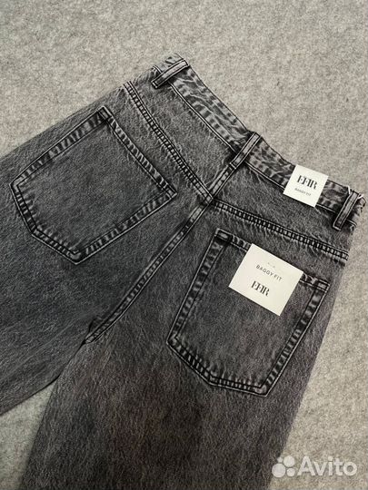 Джинсы мужские