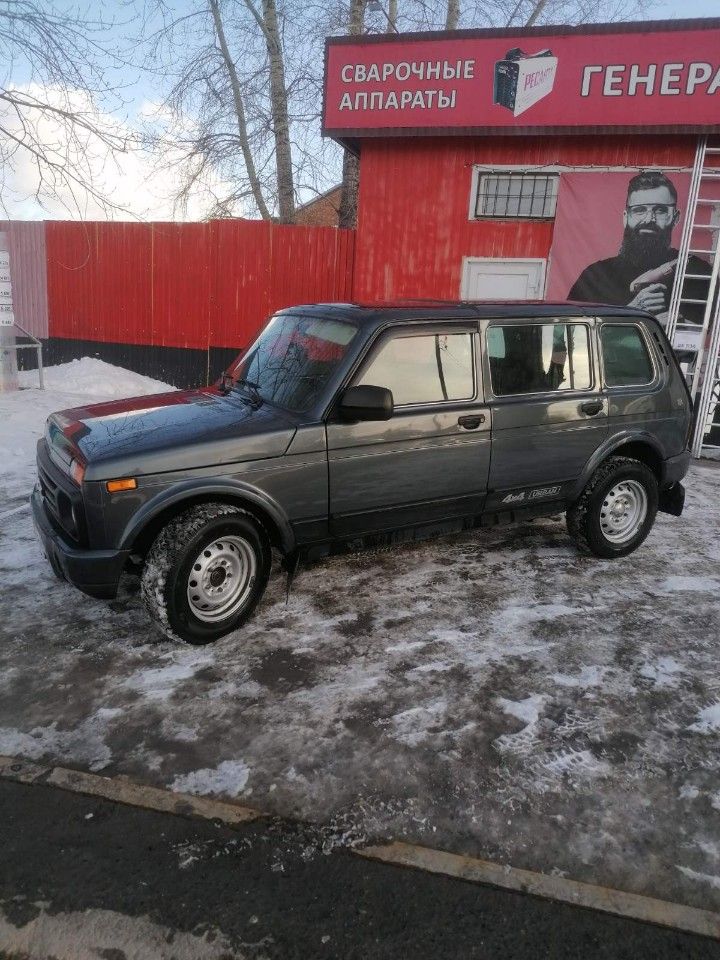 ВАЗ (LADA) 2131 (4x4) Urban: фото из отзыва