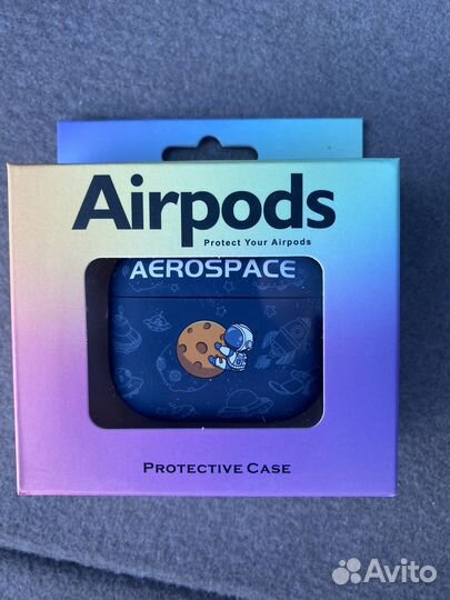 Защитный чехол на AirPods