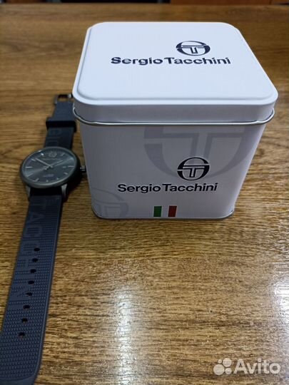 Часы Sergio Tacchini