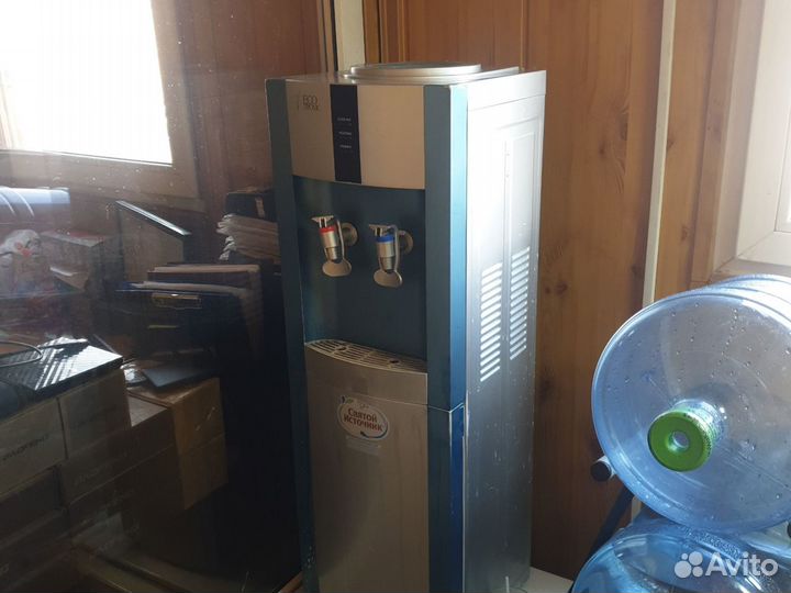 Куллер для воды с холодильником Eco Tronic