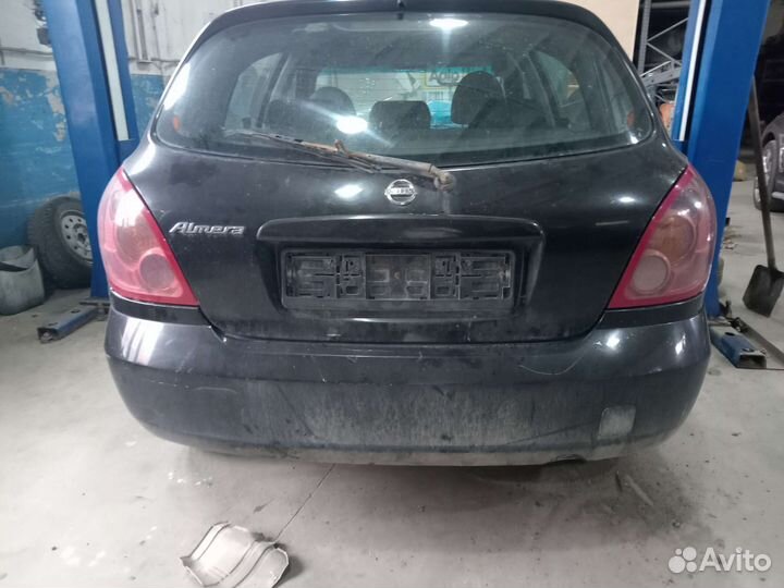 Задняя часть Nissan Almera N16 хетчбэк