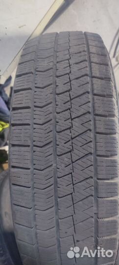 Bridgestone Blizzak VRX2 185/65 R15