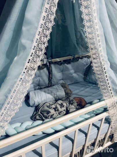 Бортики и балдахин в кроватку