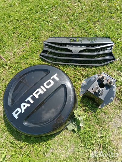 Решетка радиатора чехол запаски