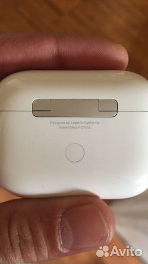 Продам кейс airpods про