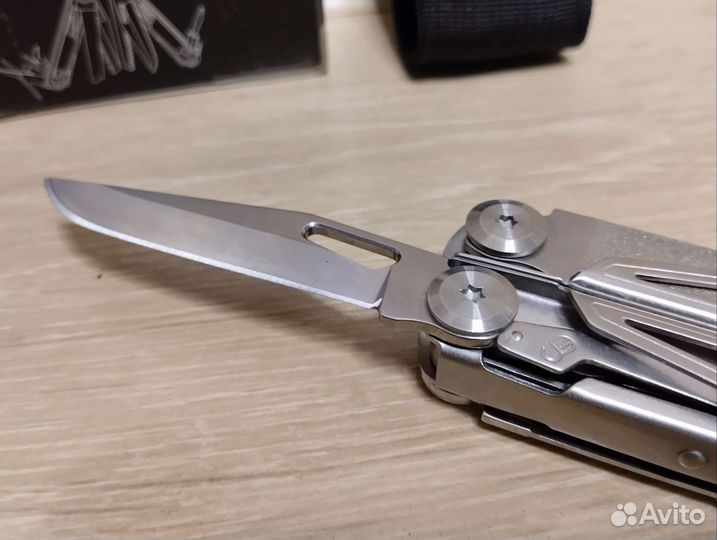 Мультитул Swiss Tech