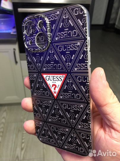 Чехол на iPhone 14 “guess”
