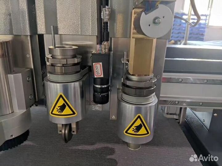 Планшетный режущий плоттер T-CUT DC 3220