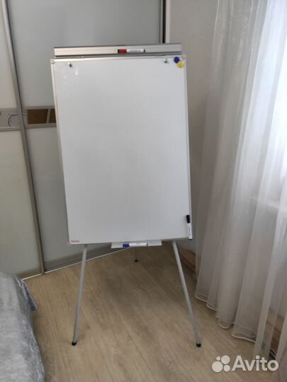 Магнитно маркерная доска