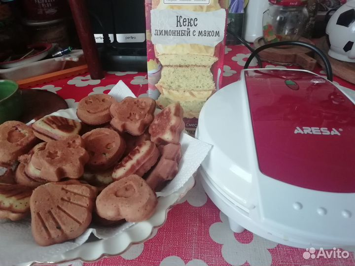 Вафельница aresa W604