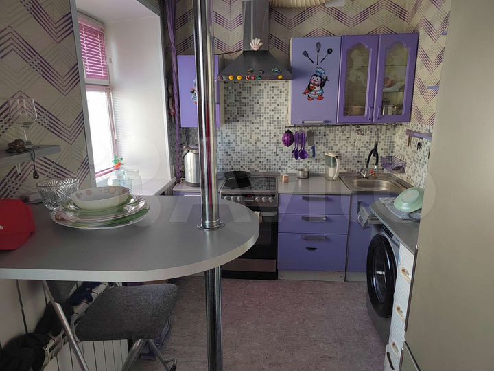 2-к. квартира, 43 м², 3/9 эт.