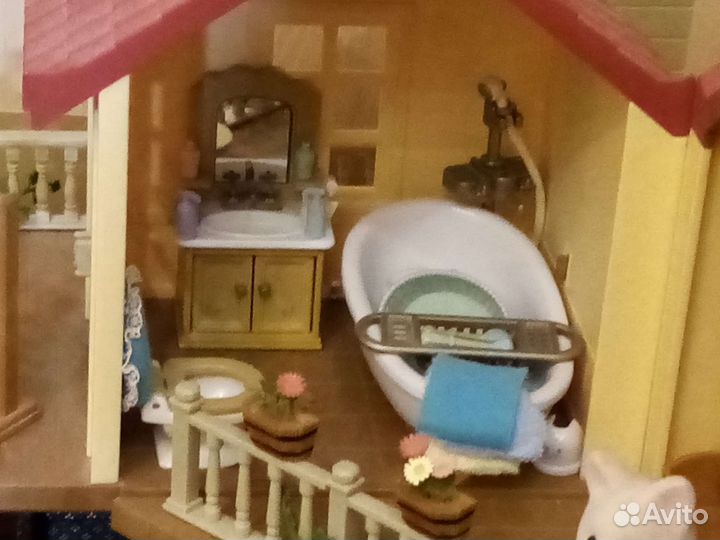 Sylvanian Families домик, семья и мебель
