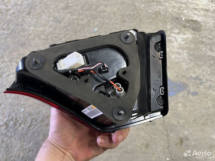 Фонарь задний внутренний левый Kia RIO 4 2017-2020