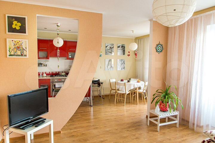 2-к. квартира, 66 м², 2/5 эт.
