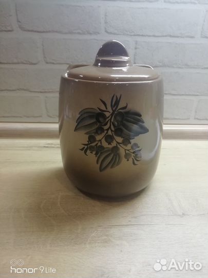 Банка для сыпучих продуктов