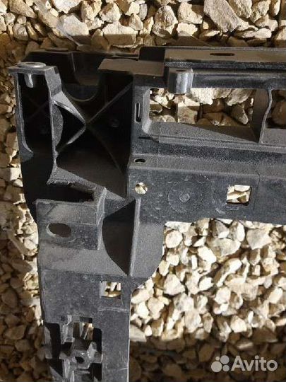 Передняя панель Octavia 8