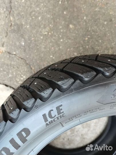 Goodyear Ultragrip Ice Arctic 225/50 R17 94T