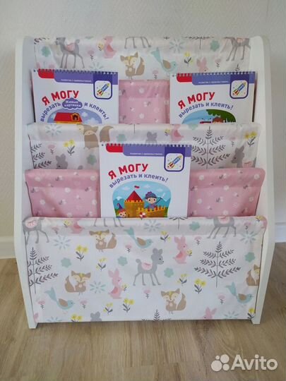 Полка витрина для книг детская