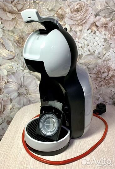 Капсульная кофемашина Nescafe Dolce Gusto Mini Me