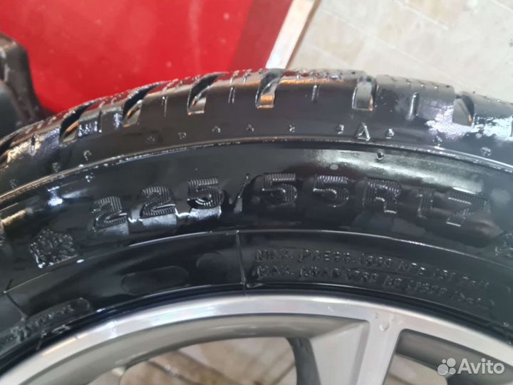 R17 Dunlop SP Winter Sport 225/55, PCD 5x225 DIA 66.6