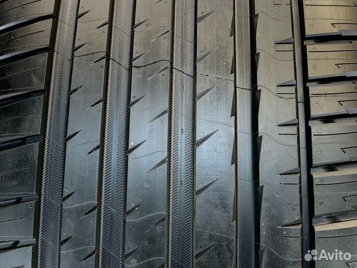 Michelin Pilot Sport PS4 SUV 245/45 R21 104W