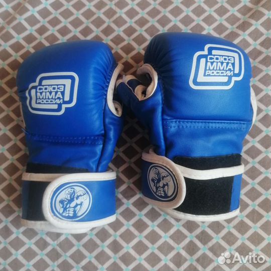 Перчатки для мма