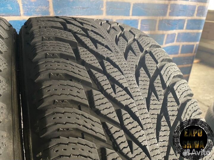 Nokian Tyres Hakkapeliitta R3 SUV 315/35 R21 и 275/40 R21 111T