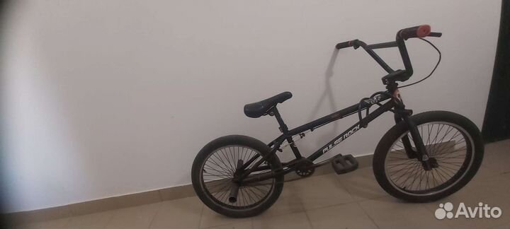 Трюковой велосипед BMX