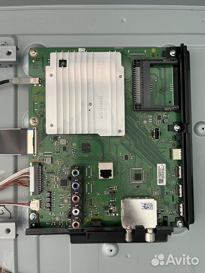 Телевизор panasonic TX-43FXR600 по запчастям