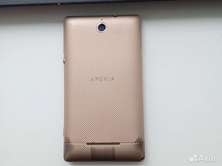 Sony Xperia E, 4 ГБ