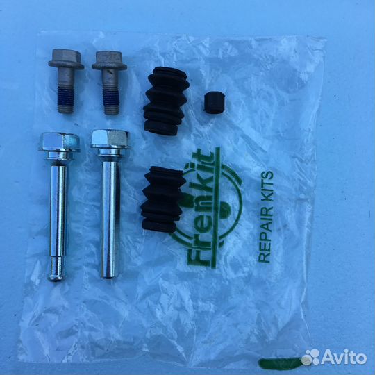 Комплект направляющих суппорта Шевроле Каптива