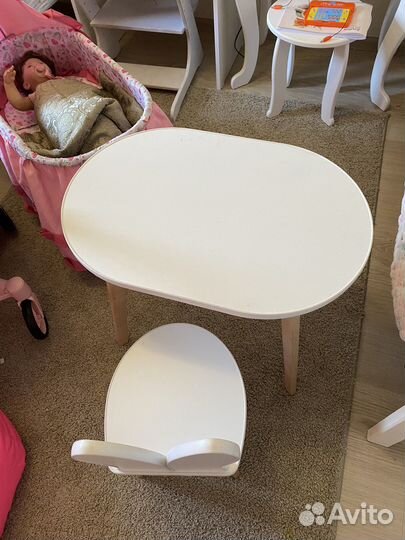 Стол со стульчиком