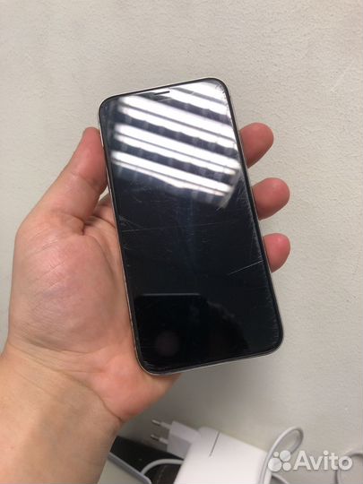 iPhone X, 256 ГБ