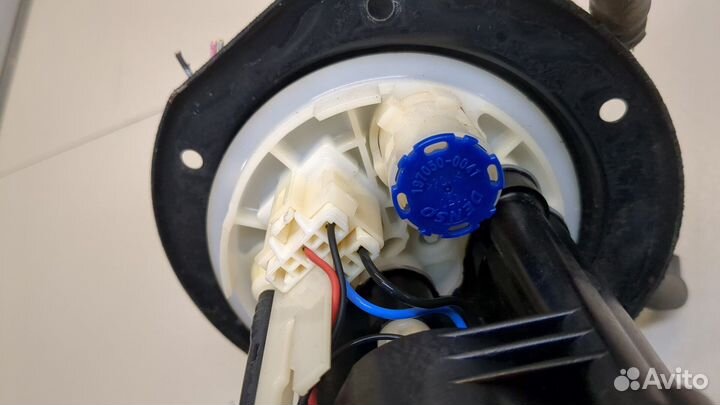 Насос топливный электрический Suzuki Liana