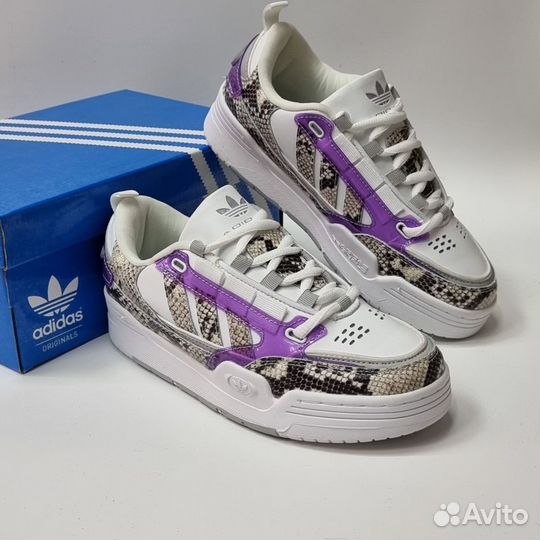 Кроссовки adidas