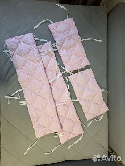 Комплект бортиков в кроватку