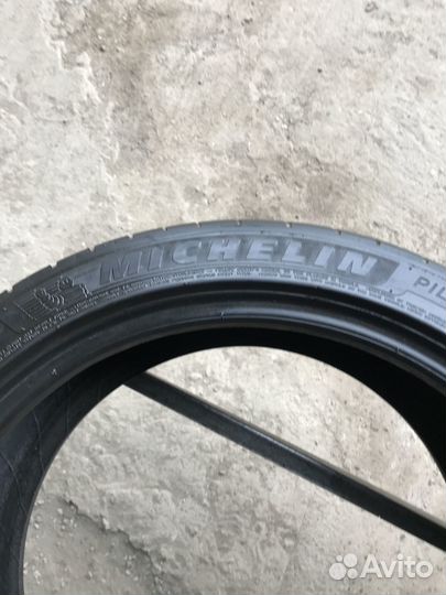 Michelin Pilot Sport 4 235/40 R18