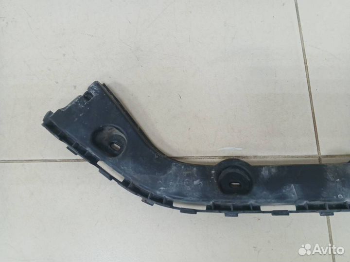 Кронштейн заднего бампера правый Skoda Octavia A7 2013