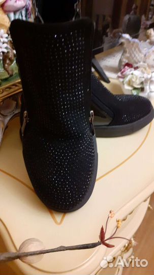 Ботинки женские 38 размера