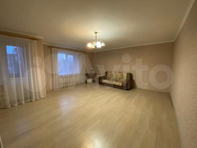 2-к. квартира, 60 м², 4/5 эт.