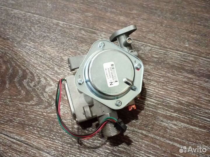 Газовый клапан ariston