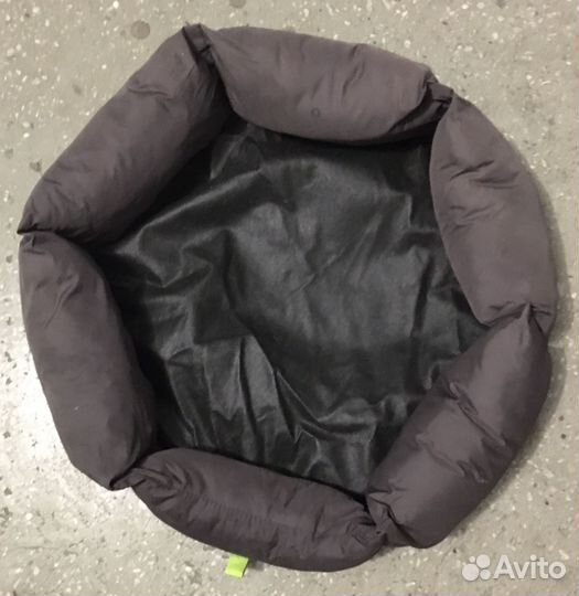 Домик и лежак с подстилкой для питомца, новые