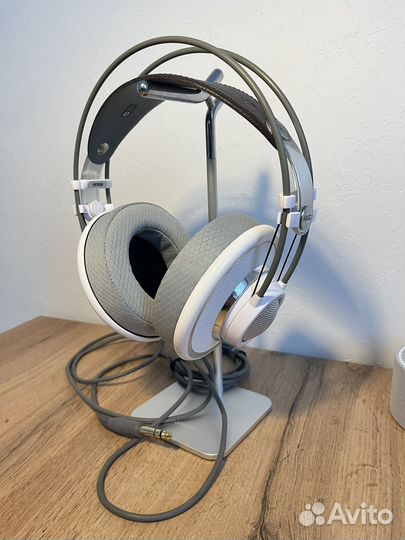 Наушники akg k701